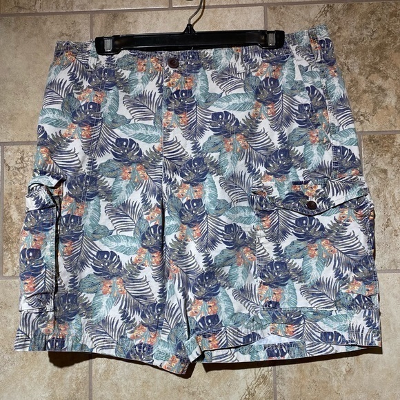 Izod Men’s Tropical Cargo Shorts 38 - Picture 1 of 5